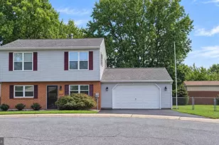 12 Rogers Cir, Newark, DE 19702 - Photo 1