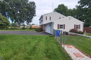 12 Rogers Cir, Newark, DE 19702 - Photo 5