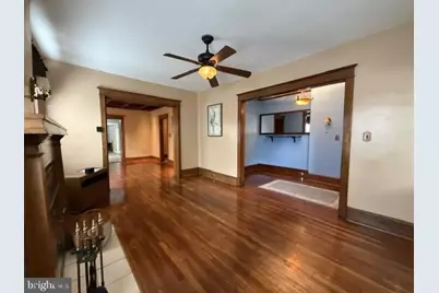 1402 W 8th #1, Wilmington, DE 19806 - Photo 3
