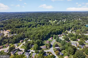 821 N Country Club Dr, Newark, DE 19711 - Photo 121