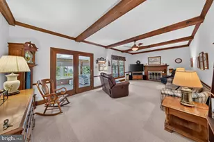 821 N Country Club Dr, Newark, DE 19711 - Photo 33