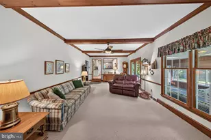821 N Country Club Dr, Newark, DE 19711 - Photo 37