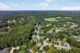 821 N Country Club Dr, Newark, DE 19711 - Photo 119