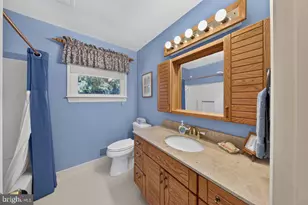 821 N Country Club Dr, Newark, DE 19711 - Photo 69