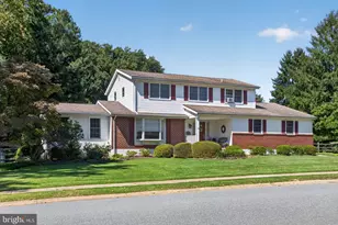 821 N Country Club Dr, Newark, DE 19711 - Photo 9
