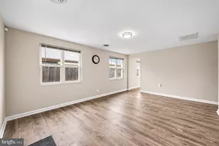 318 Elwood Pl, New Castle, DE 19720 - Photo 3