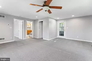 2527 Veterans Dr, Wilmington, DE 19810 - Photo 11