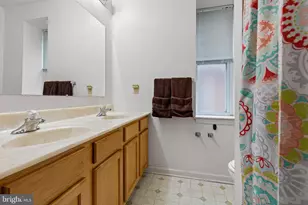 1008 W 9th St, Wilmington, DE 19806 - Photo 17