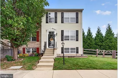 165 Versailles Court, Newark, DE 19702 - Photo 1