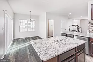 792 Jacobsen Cir, Newark, DE 19702 - Photo 11