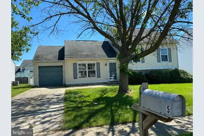 5 Amy Court, Bear, DE 19701 - Photo 1