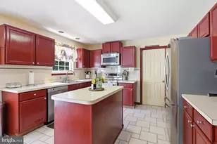 31 E Moyer Dr, Bear, DE 19701 - Photo 17