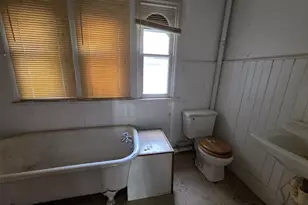 320 Washington St, Delaware City, DE 19706 - Photo 13