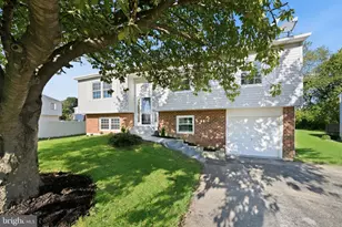 28 Castle Run Dr, Bear, DE 19701 - Photo 1