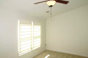 110 Abelia Dr, Newark, DE 19702 - Photo 11