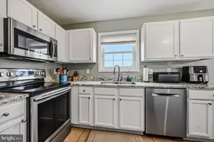 118 Versailles Ct, Newark, DE 19702 - Photo 9