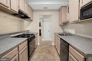 2503 Waters Edge Dr, Newark, DE 19702 - Photo 17