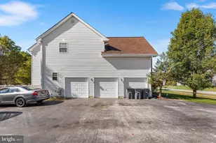 327 Meadow Glen Dr, Bear, DE 19701 - Photo 7