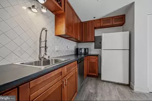 208 Highland Blvd, New Castle, DE 19720 - Photo 9