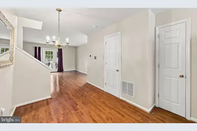 8 Woodfield Drive, Claymont, DE 19703 - Photo 9