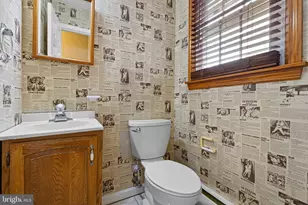 302 E 14th St, New Castle, DE 19720 - Photo 37