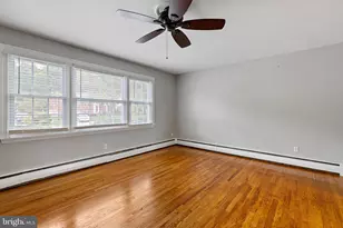 302 E 14th St, New Castle, DE 19720 - Photo 5