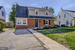112 Delaware Ave, New Castle, DE 19720 - Photo 1