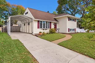 10 Matthews Rd, Newark, DE 19713 - Photo 1