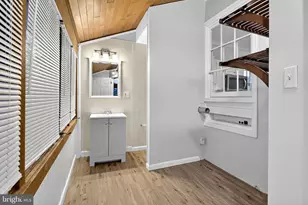 110 Delaware Ave, Elkton, MD 21921 - Photo 17