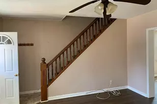 223-225 W High St, Elkton, MD 21921 - Photo 3