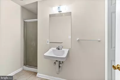 162 W Main Street, Elkton, MD 21921 - Photo 7