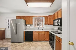 210 Bruce Ct, Elkton, MD 21921 - Photo 9