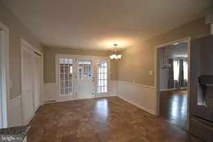 107 James St, Elkton, MD 21921 - Photo 3