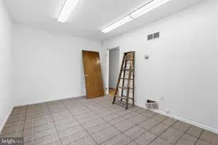 212 W Main St, Elkton, MD 21921 - Photo 15