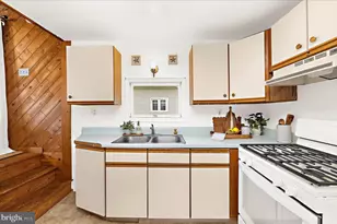 25 Locust St, Earleville, MD 21919 - Photo 17