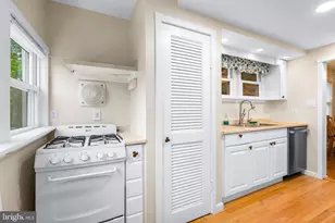 57 New York Ave, Earleville, MD 21919 - Photo 7