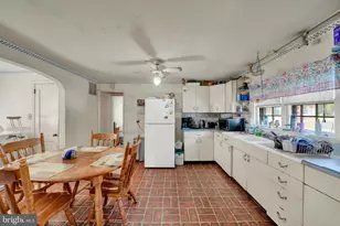 220 W Main St, Elkton, MD 21921 - Photo 5