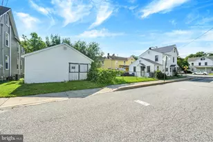220 W Main St, Elkton, MD 21921 - Photo 11