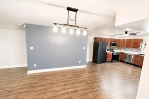 344 W Main St, Elkton, MD 21921 - Photo 5