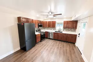 344 W Main St, Elkton, MD 21921 - Photo 9