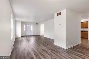 354 W Main St, Elkton, MD 21921 - Photo 5