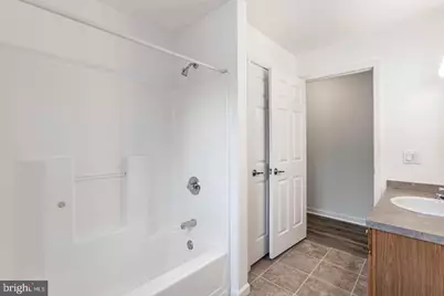354 W Main Street, Elkton, MD 21921 - Photo 11