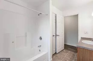 354 W Main St, Elkton, MD 21921 - Photo 11