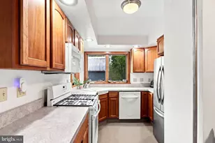 312 W Main Street W, Rising Sun, MD 21911 - Photo 7
