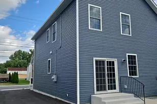 260 W Main St, Elkton, MD 21921 - Photo 3