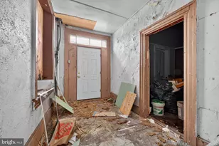 242 W Main St, Elkton, MD 21921 - Photo 3