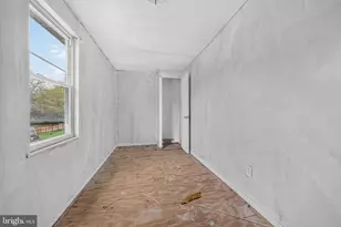 242 W Main St, Elkton, MD 21921 - Photo 11