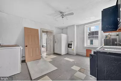242 W Main Street, Elkton, MD 21921 - Photo 13