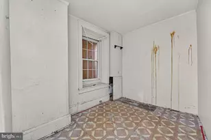 242 W Main St, Elkton, MD 21921 - Photo 9
