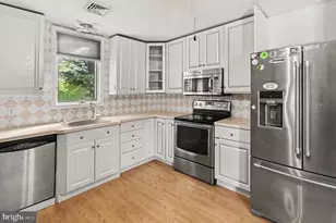 102 Midland Dr, Elkton, MD 21921 - Photo 5